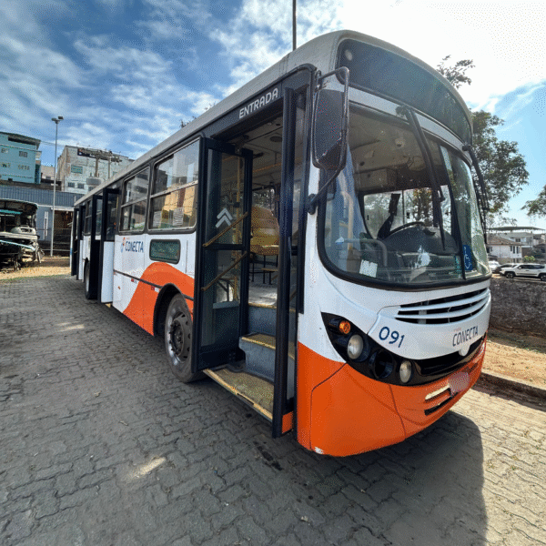 MERCEDES BENZ 2012 - OF1722 - EUROIII - CARROCERIA CAIO - Imagem 5