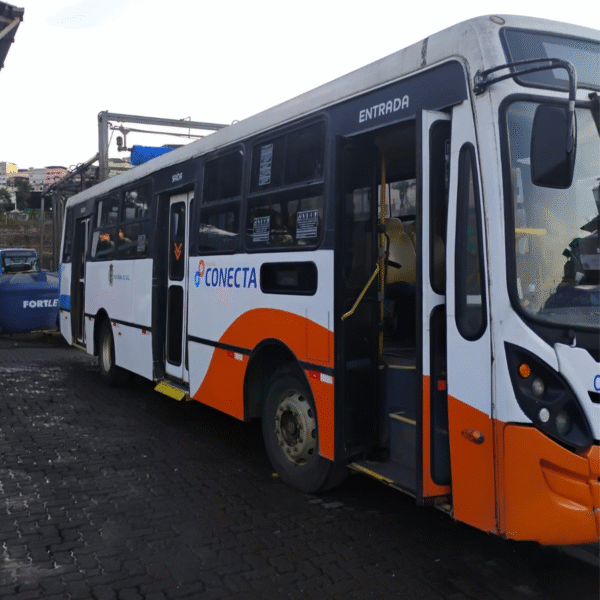 MERCEDES BENZ 2012 - OF1722 - EUROIII - CARROCERIA MASCARELLO - Imagem 4