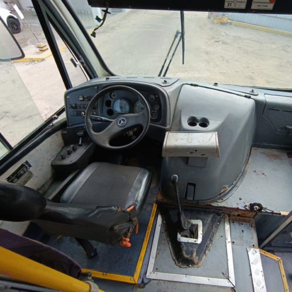 MERCEDES BENZ 2012 - LO915 - EUROIII - CARROCERIA NEOBUS - Imagem 5