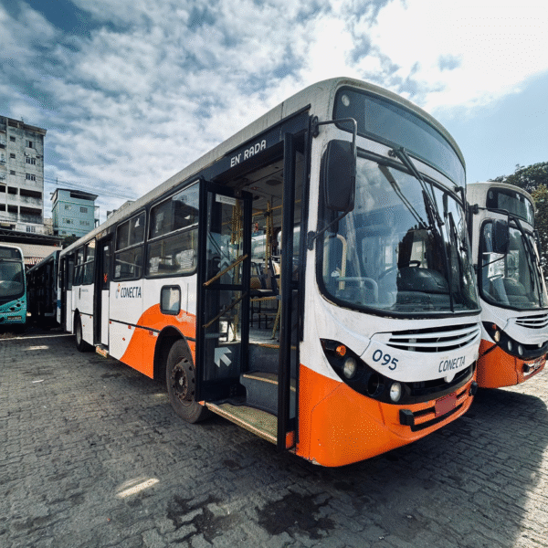 MERCEDES BENZ 2012 - OF1722 - EUROIII - CARROCERIA CAIO - Imagem 2